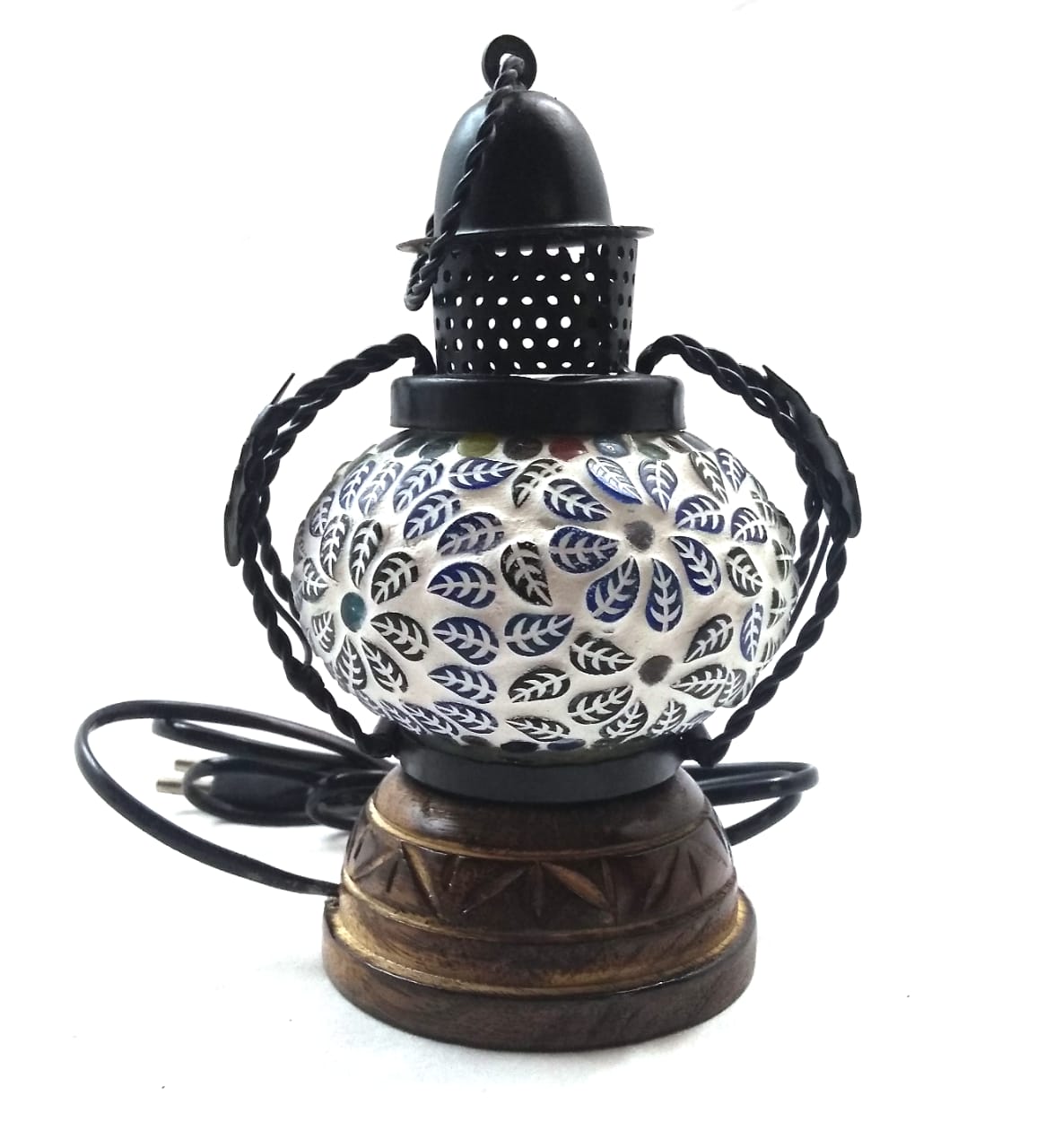 Wood lantern